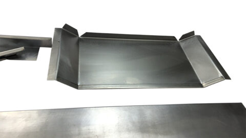 einschweissblech-reparaturblech-rep-blech-tuer-links-unten-unimog-403-406-413-416-421-cabrio-gerade-scheibe-shop_03