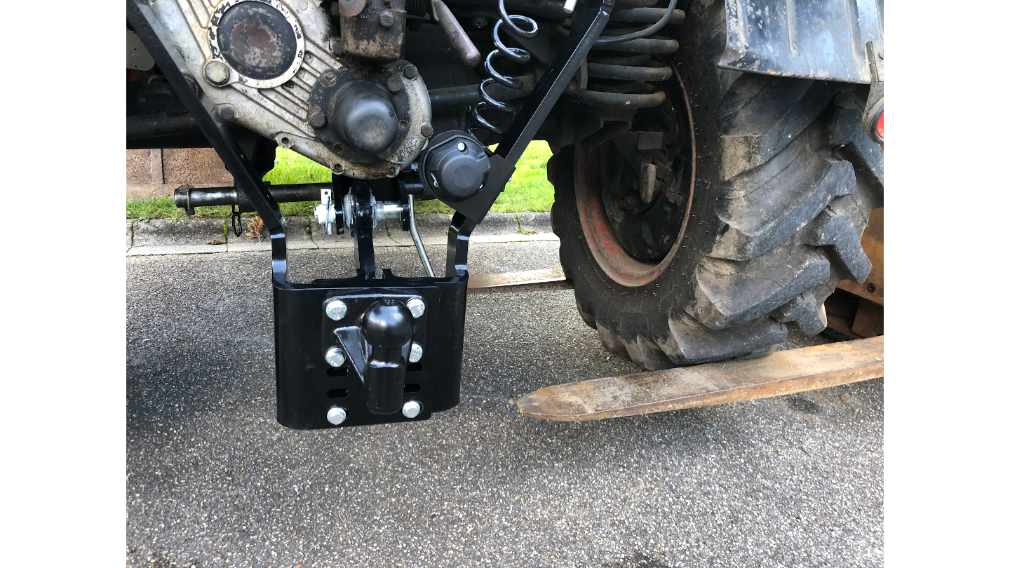 anhaengerkupplung-klappbar-schwenkbar-kugelkopfkupplung-k50-anhaengervorrichtung-unimog-407-411-421-shopb14