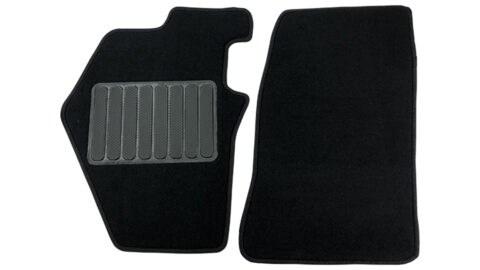 fussmatten-fussmatten-velour-hackenschutz-schwarz-unimog-403-406-413-416-shop_01