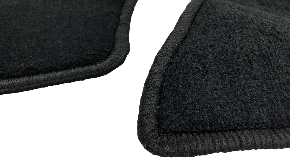 kante-naht-fussmatten-fussmatten-velour-unimog-shop