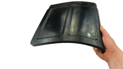 spritzschutz_spritzlappen-gummi-kotfluegel-rechts-unimog-403-406-413-416-421_shop_04