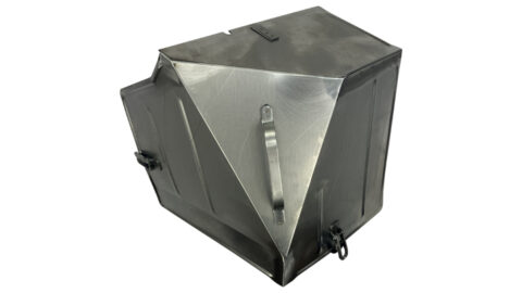 motorabdeckung-motorhaube-innen-innere-unimog-411-shop_01