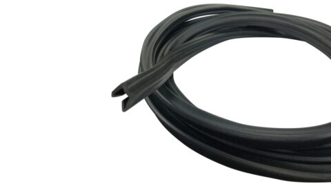 fensterfuehrung-kurbelfenster-fenster-scheibe-kurbelscheibe-tuer-unimog-424-425-427-shop_01