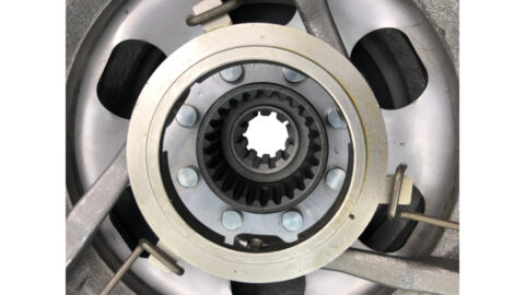 doppelkupplung-kupplung-kupplungsdruckplatte-druckplatte-unimog-403-406-413-416-417-shop_04